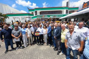 Governador Jorginho Mello entrega equipamentos para pesca e aquicultura e lança programa de fortalecimento do setor